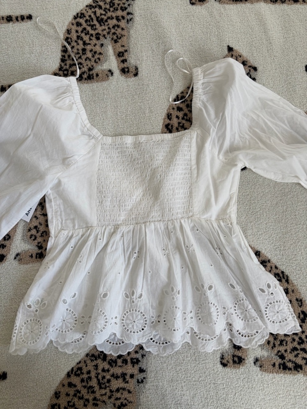 NWT Old Navy Eyelet Coquette Milkmaid Top - Picture 4 of 6